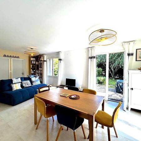 Harmonie - Agreable Maison Situee Dans Un Ecrin De Verdure 라 트럼블라드 외부 사진